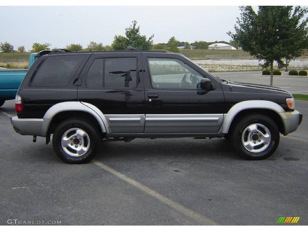 1999 QX4 4x4 - Black Obsidian / Grey photo #6