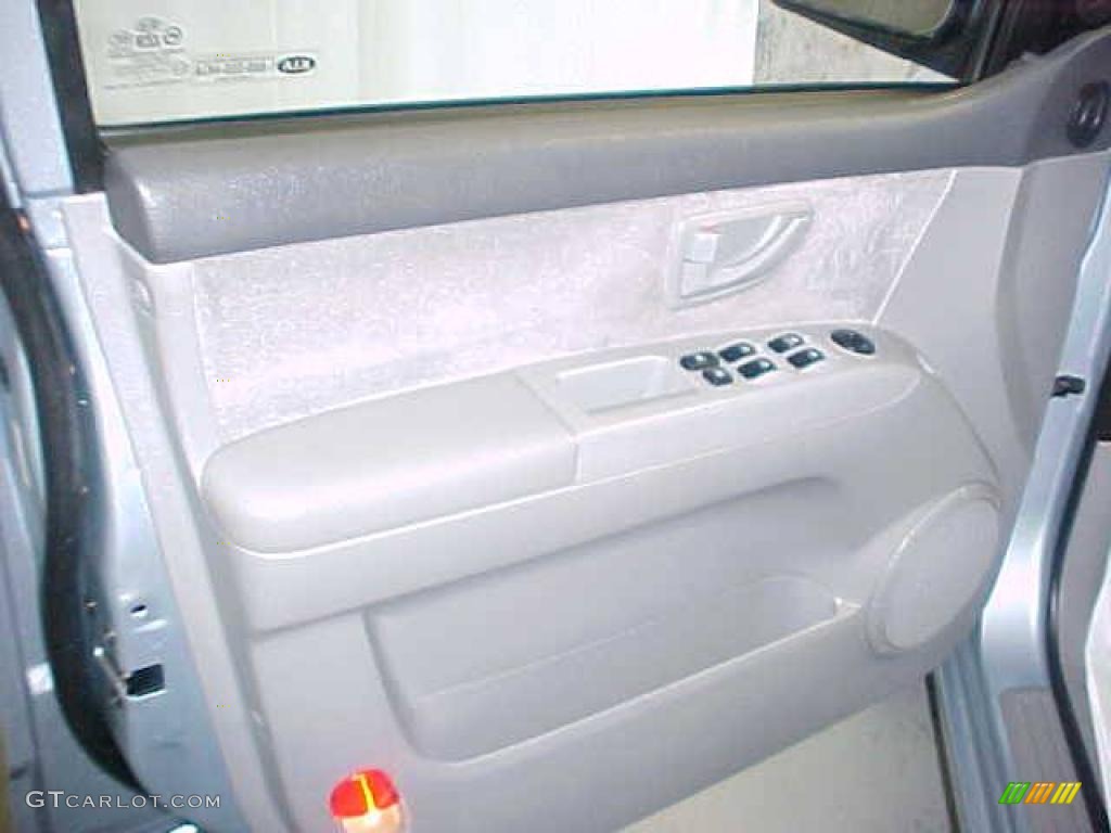 2005 Sorento LX 4WD - Ice Blue Metallic / Gray photo #15