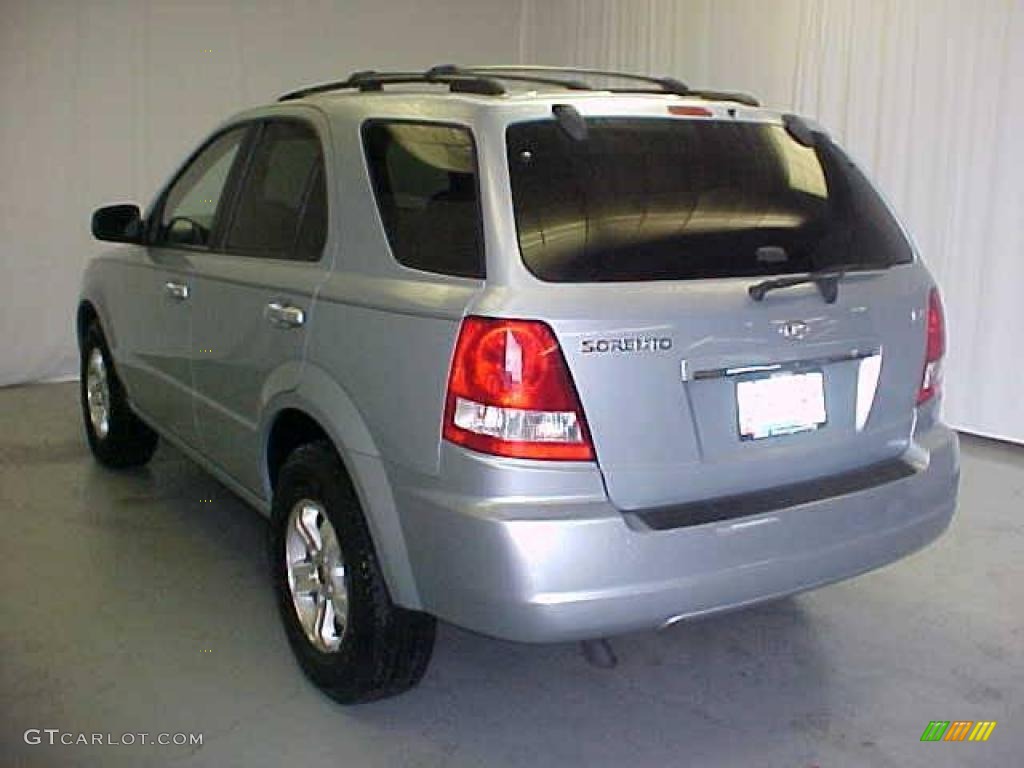 2005 Sorento LX 4WD - Ice Blue Metallic / Gray photo #21