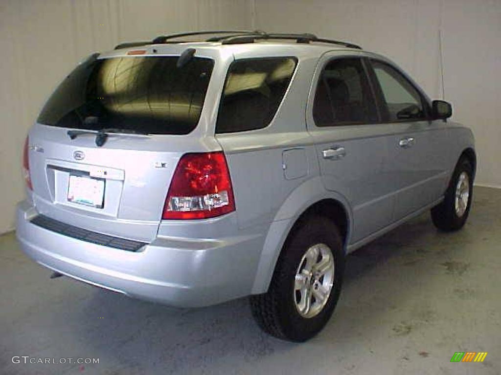 2005 Sorento LX 4WD - Ice Blue Metallic / Gray photo #22