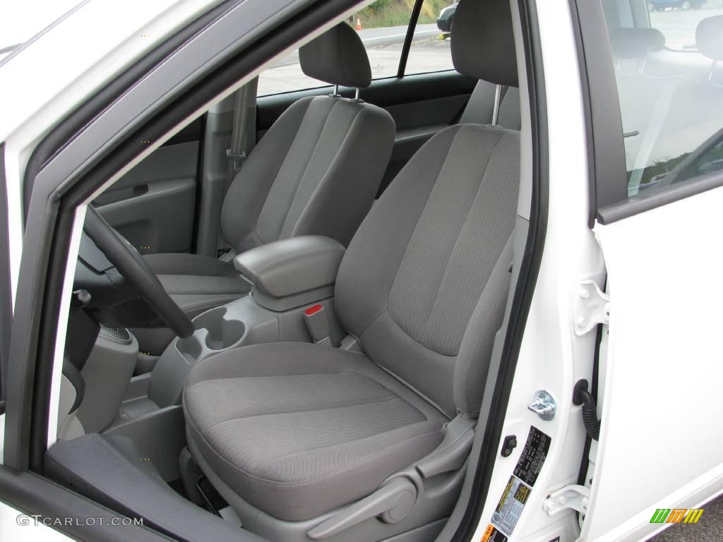 2009 Rondo LX - Clear White / Gray photo #10