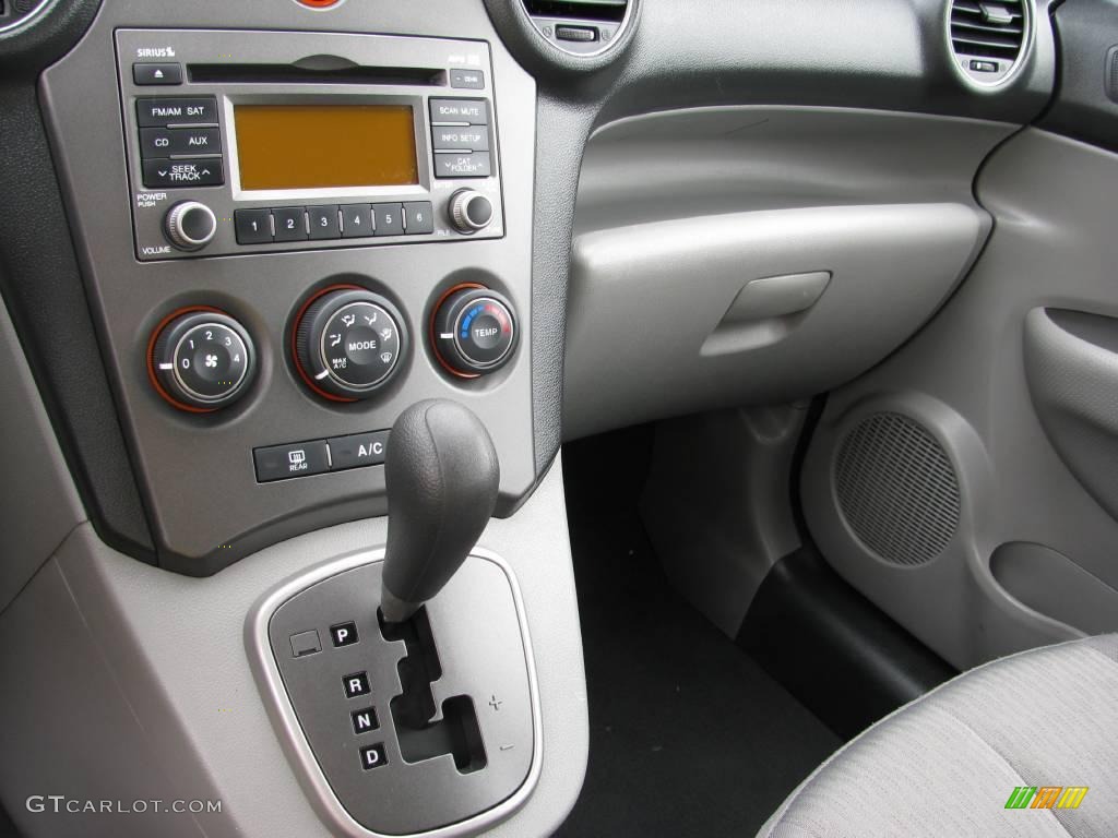 2009 Rondo LX - Clear White / Gray photo #11