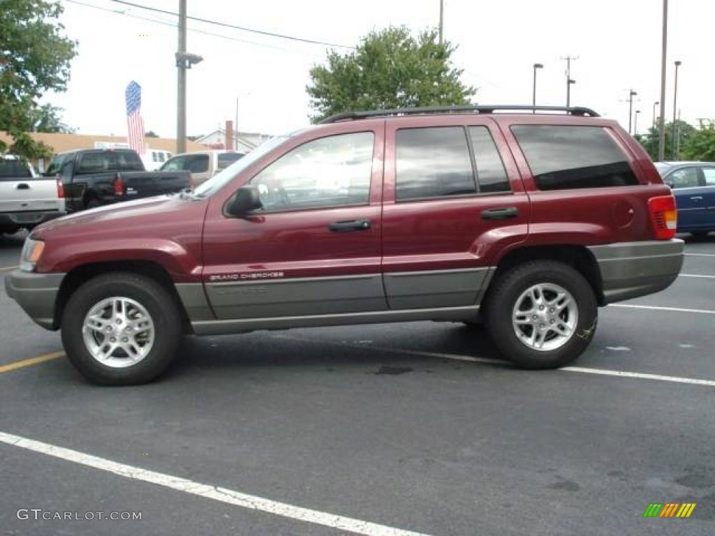 2002 Grand Cherokee Laredo - Dark Garnet Red Pearlcoat / Dark Slate Gray photo #3