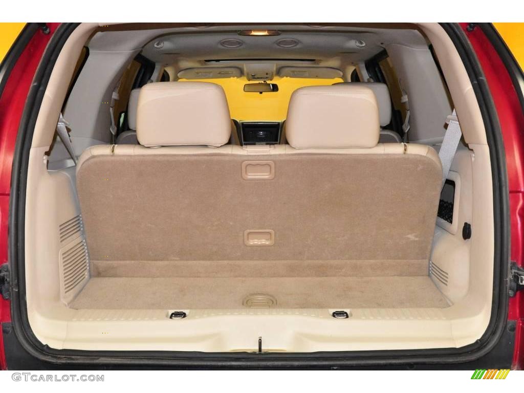 2004 Aviator Luxury AWD - Vivid Red Metallic / Light Parchment photo #27