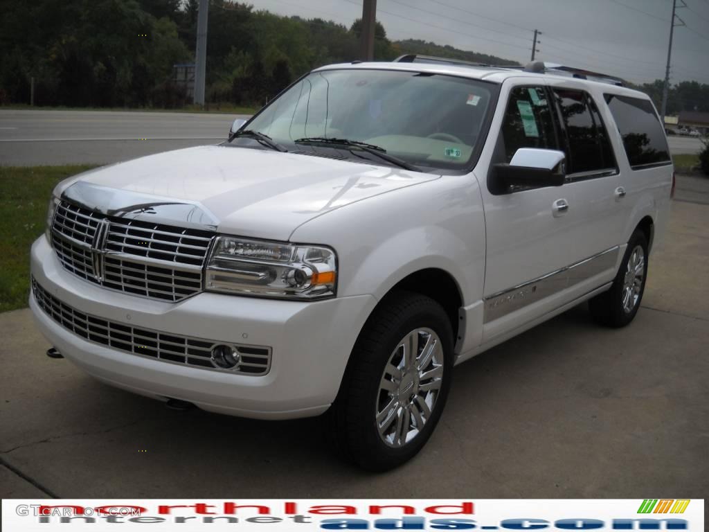 2010 Navigator L 4x4 - White Platinum Metallic Tri-Coat / Camel photo #13