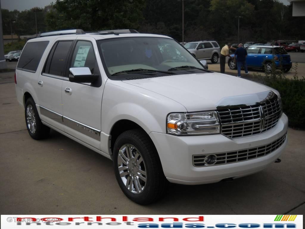 2010 Navigator L 4x4 - White Platinum Metallic Tri-Coat / Camel photo #15