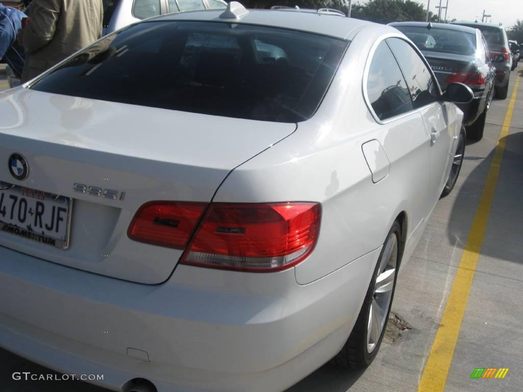 2007 3 Series 335i Coupe - Alpine White / Black photo #2