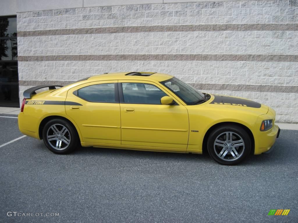 2006 Charger R/T Daytona - Top Banana Yellow / Dark Slate Gray/Light Graystone photo #1