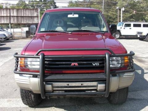 1997 Mitsubishi Montero SR 4x4 Data, Info and Specs