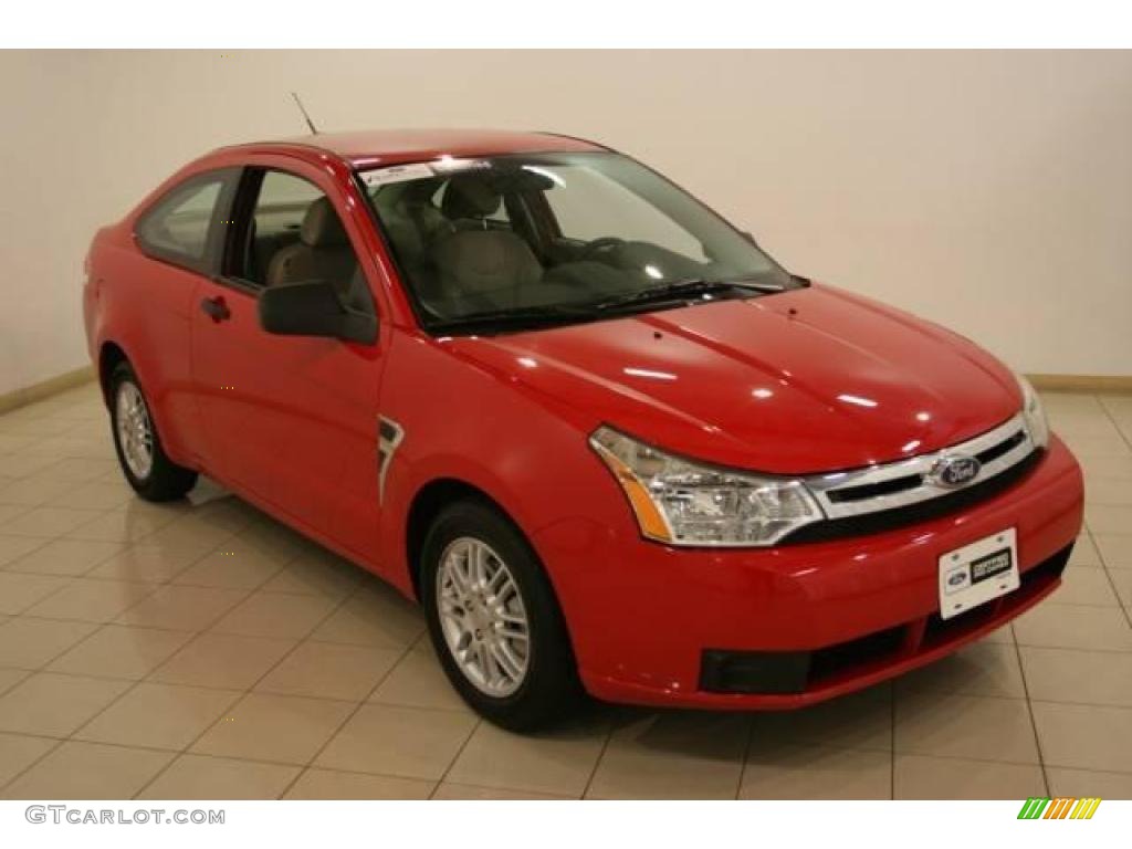 2008 Focus SE Coupe - Vermillion Red / Medium Stone photo #1