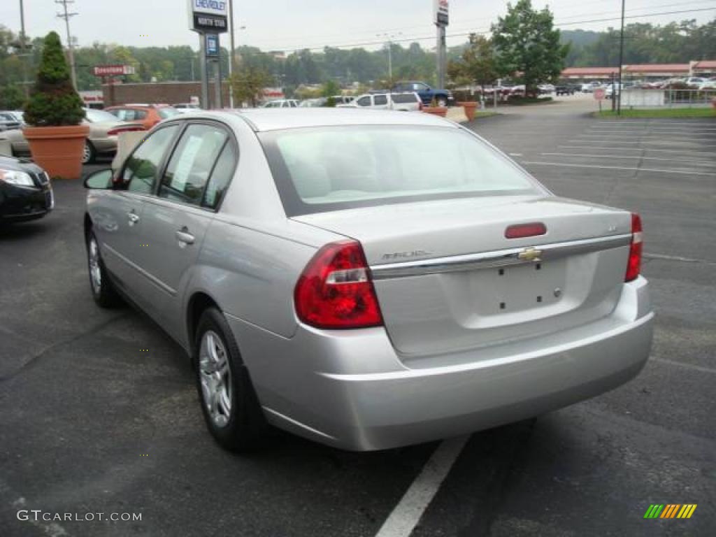 2007 Malibu LS Sedan - Silverstone Metallic / Titanium Gray photo #5