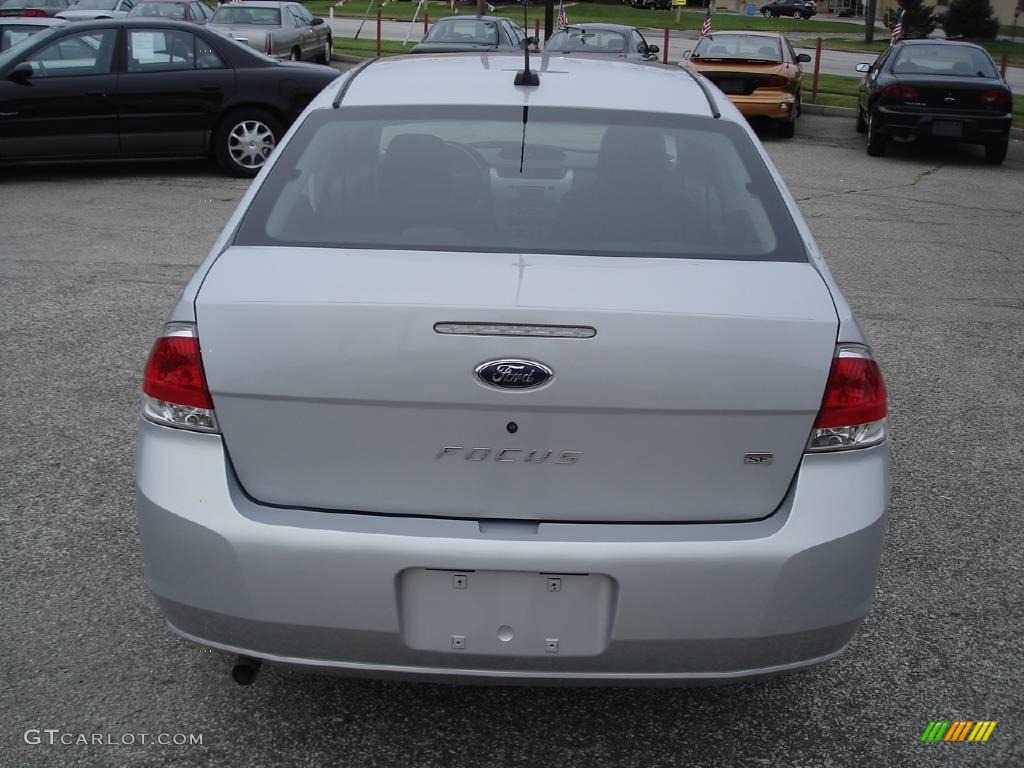 2008 Focus SE Coupe - Silver Frost Metallic / Charcoal Black photo #8