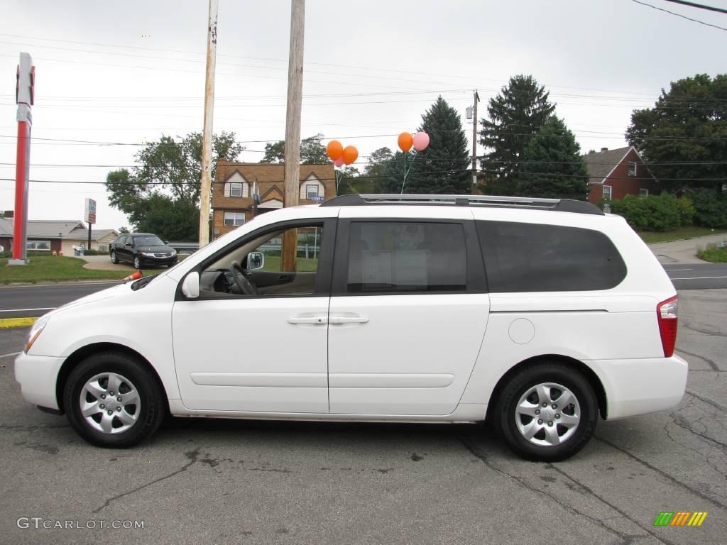 2008 Sedona LX - White / Beige photo #6