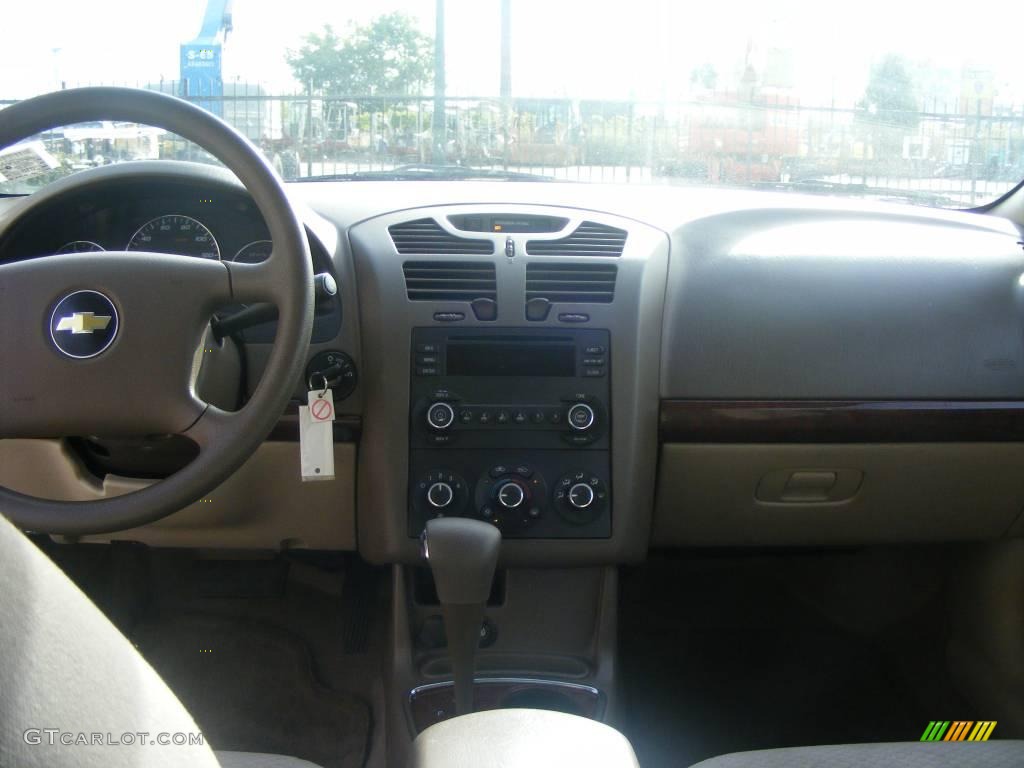 2008 Malibu Classic LS Sedan - Sandstone Metallic / Cocoa/Cashmere Beige photo #9