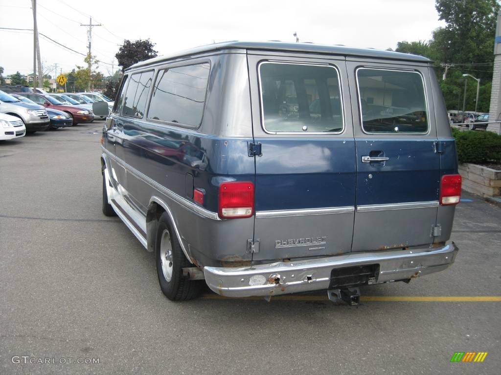 1989 Chevy Van G20 Sportvan - Dark Blue Metallic / Blue photo #11