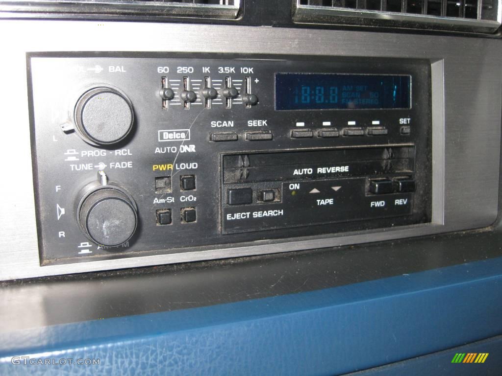 1989 Chevy Van G20 Sportvan - Dark Blue Metallic / Blue photo #29