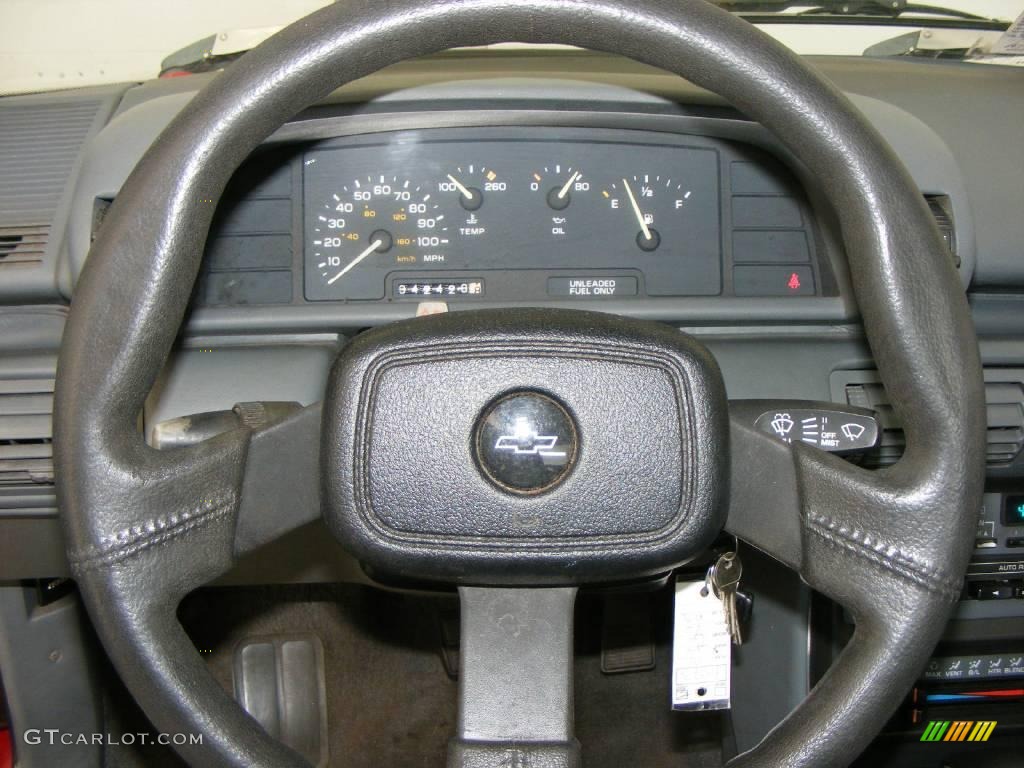 1991 Cavalier Coupe - Torch Red / Gray photo #8