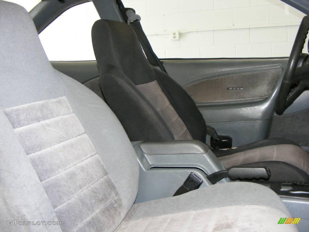 1991 Cavalier Coupe - Torch Red / Gray photo #15