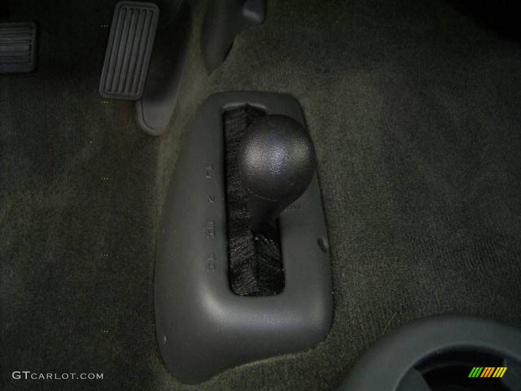 2003 Silverado 1500 LS Extended Cab 4x4 - Light Pewter Metallic / Dark Charcoal photo #22