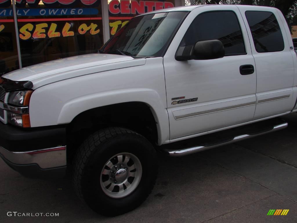 2003 Silverado 2500HD LS Extended Cab 4x4 - Summit White / Medium Gray photo #19