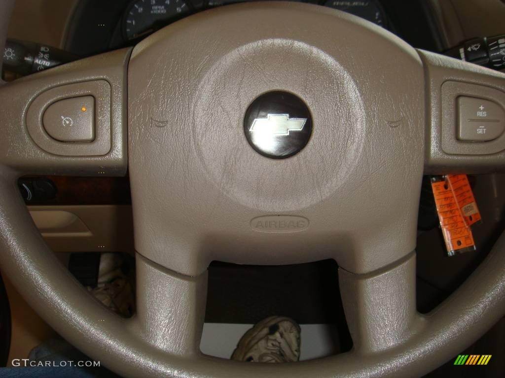 2005 Malibu Maxx LS Wagon - Sport Red Metallic / Neutral Beige photo #21