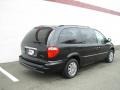 2007 Brilliant Black Crystal Pearl Chrysler Town & Country Limited  photo #5