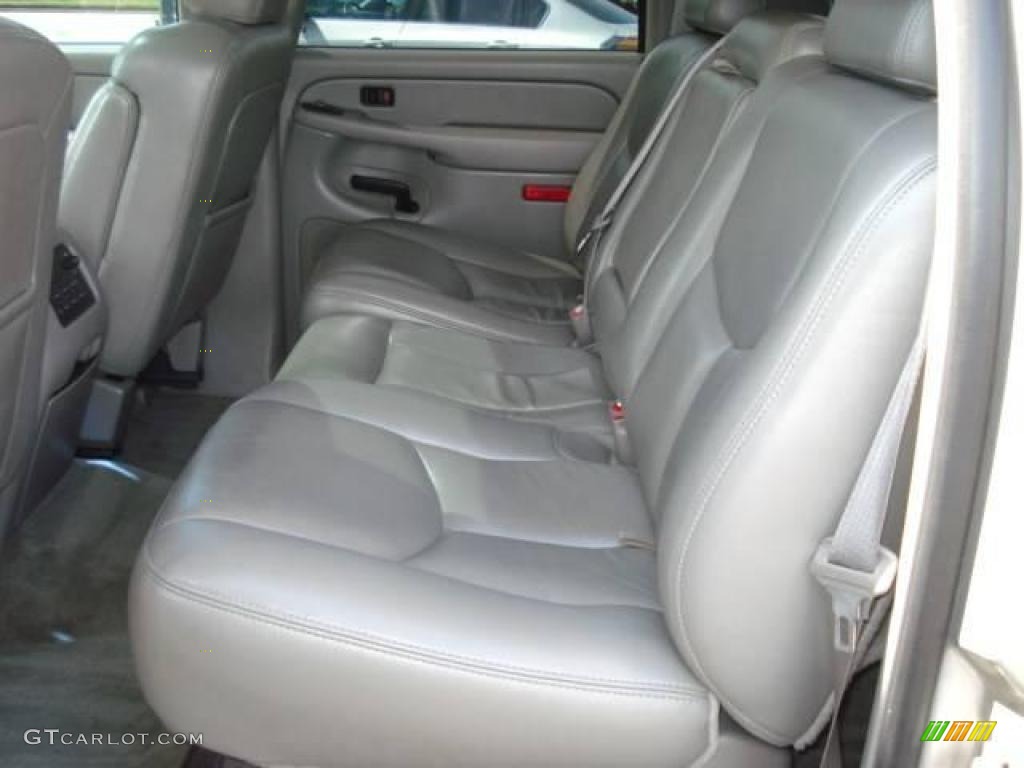 2005 Suburban 1500 LT - Silver Birch Metallic / Tan/Neutral photo #10