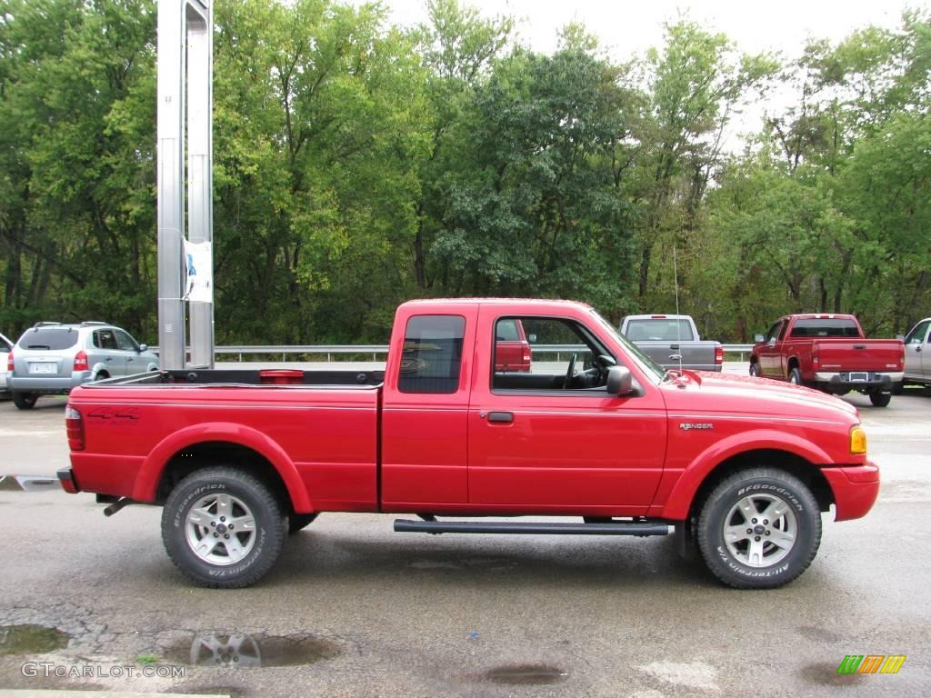 2002 Ranger Sport SuperCab 4x4 - Bright Red / Dark Graphite photo #5