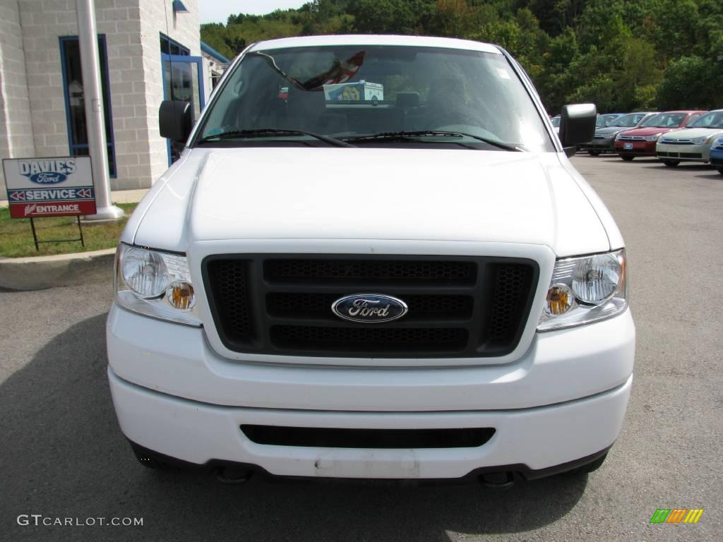 2006 F150 STX SuperCab 4x4 - Oxford White / Medium Flint photo #4