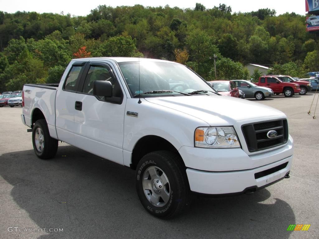 2006 F150 STX SuperCab 4x4 - Oxford White / Medium Flint photo #5