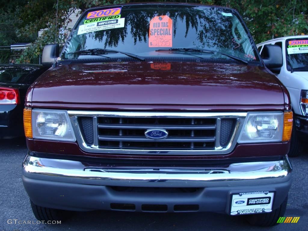 2007 E Series Van E350 Super Duty XL 15 Passenger - Dark Toreador Red Metallic / Medium Flint Grey photo #2
