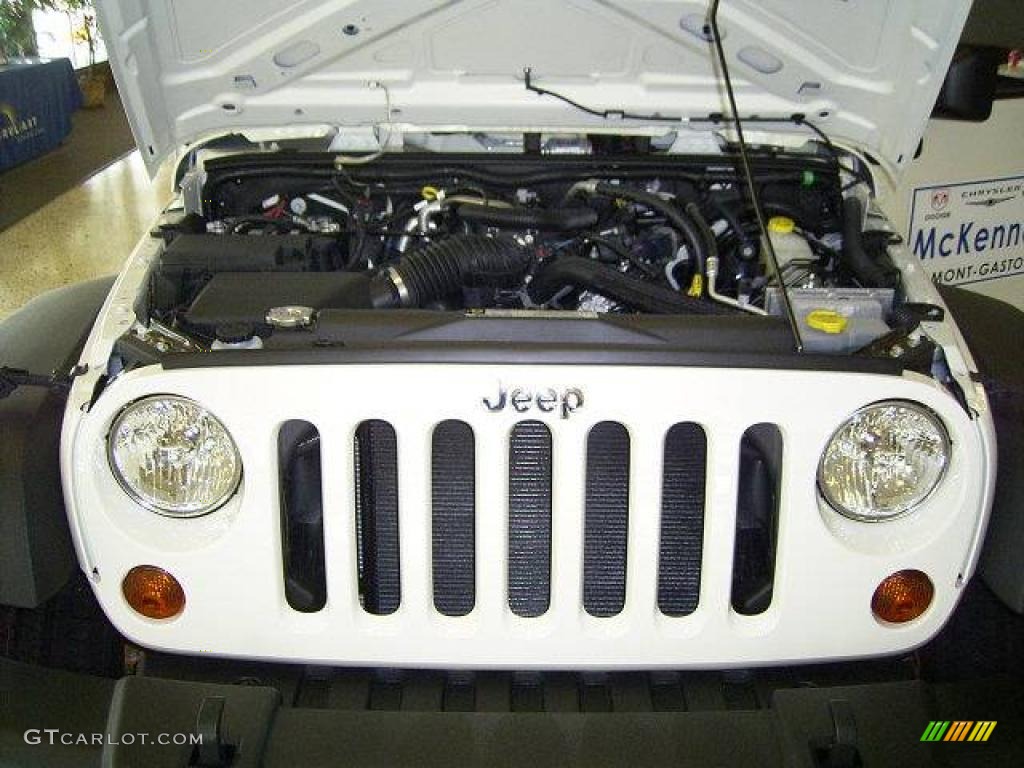 2010 Wrangler Sport 4x4 - Stone White / Dark Slate Gray/Medium Slate Gray photo #16