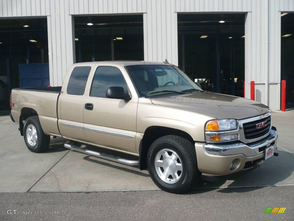 2006 Sierra 1500 SLE Extended Cab 4x4 - Sand Beige Metallic / Neutral photo #1