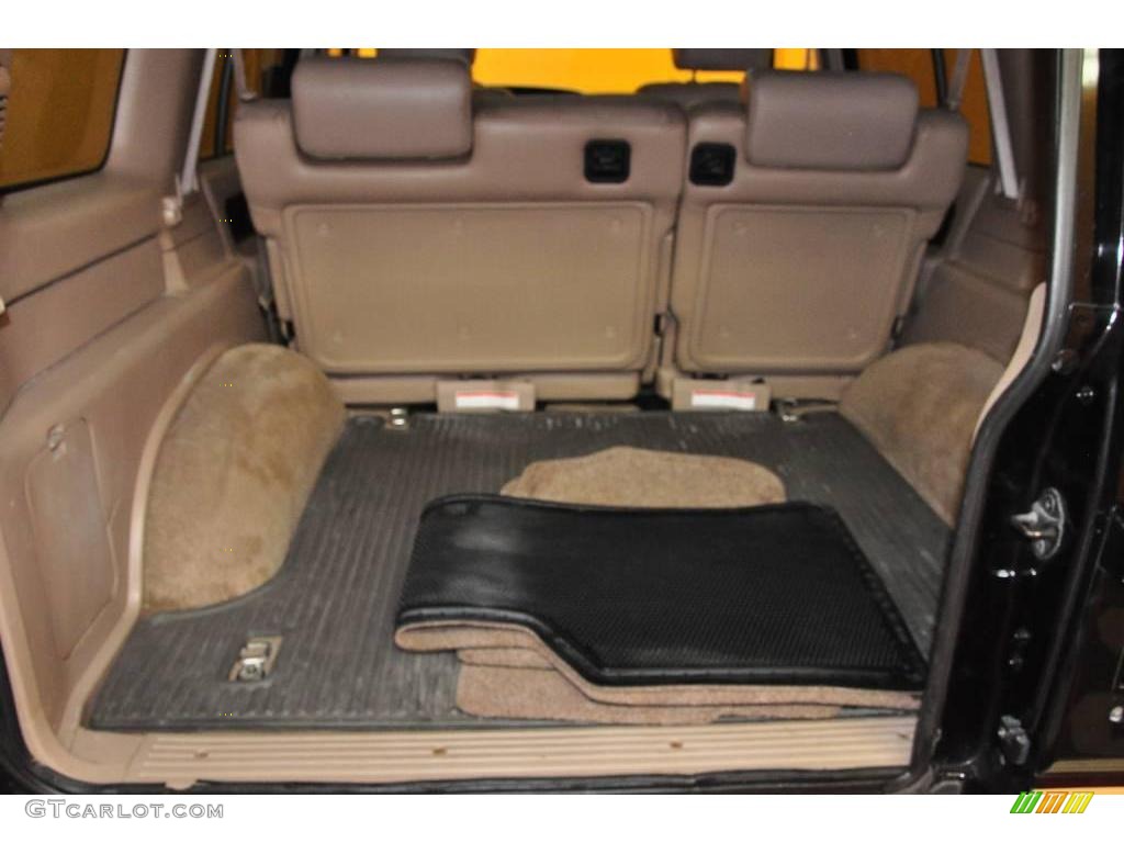 2000 Trooper Limited 4x4 - Ebony Black / Beige photo #16