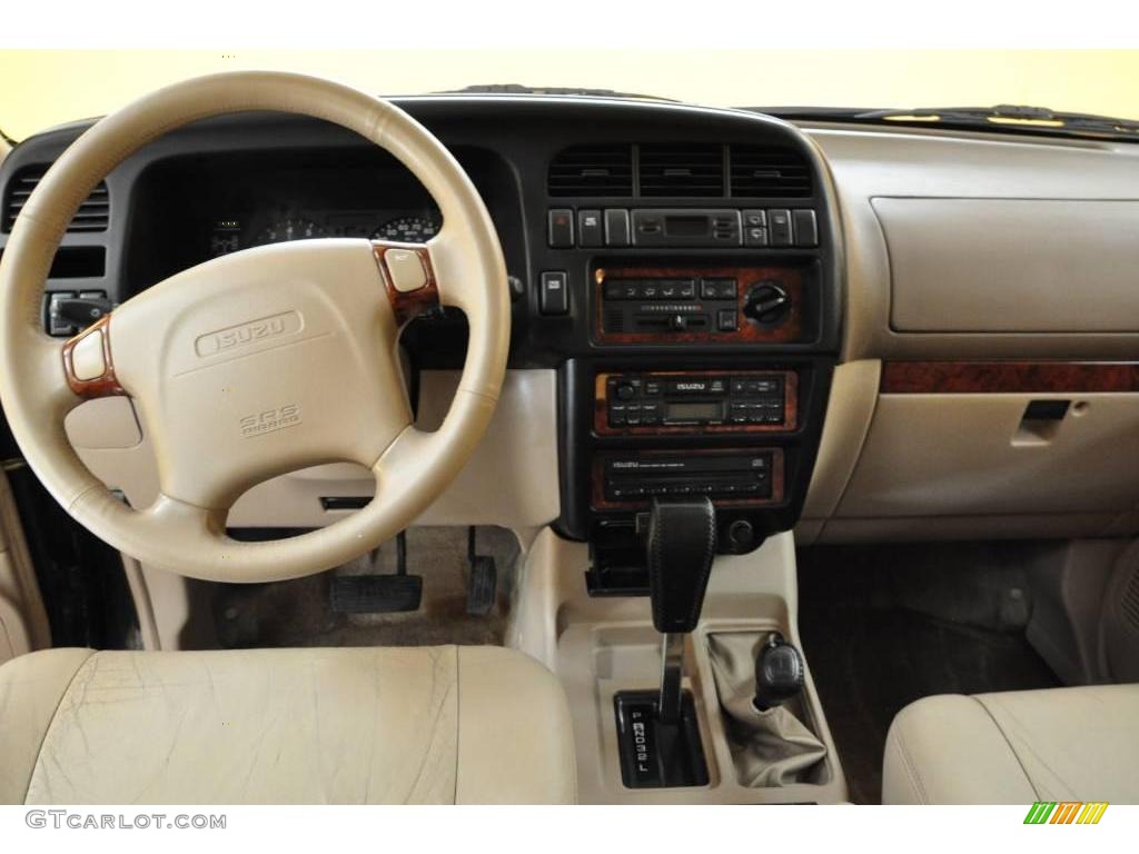 2000 Trooper Limited 4x4 - Ebony Black / Beige photo #32