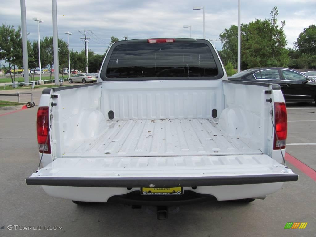 2004 F150 XL Heritage SuperCab - Oxford White / Heritage Graphite Grey photo #18