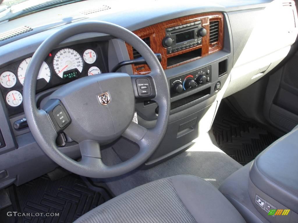 2006 Ram 1500 SLT Quad Cab 4x4 - Atlantic Blue Pearl / Medium Slate Gray photo #10