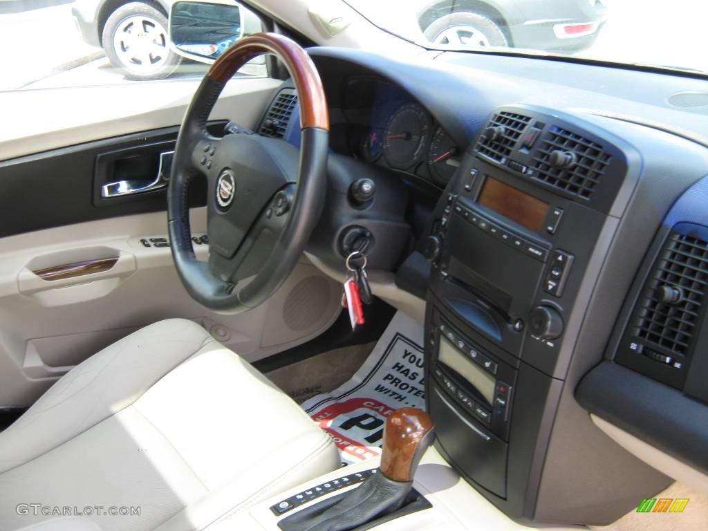 2004 CTS Sedan - Silver Green / Light Neutral photo #20