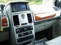 2008 Brilliant Black Crystal Pearlcoat Chrysler Town & Country Touring  photo #20