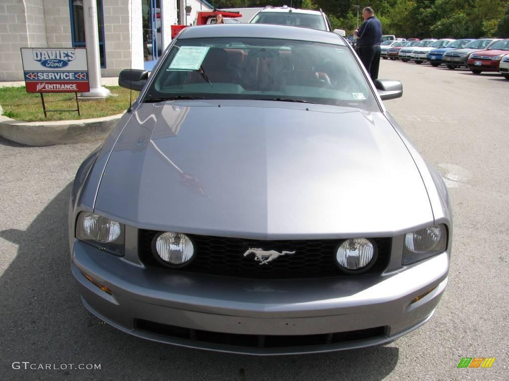 2006 Mustang GT Premium Coupe - Tungsten Grey Metallic / Red/Dark Charcoal photo #4