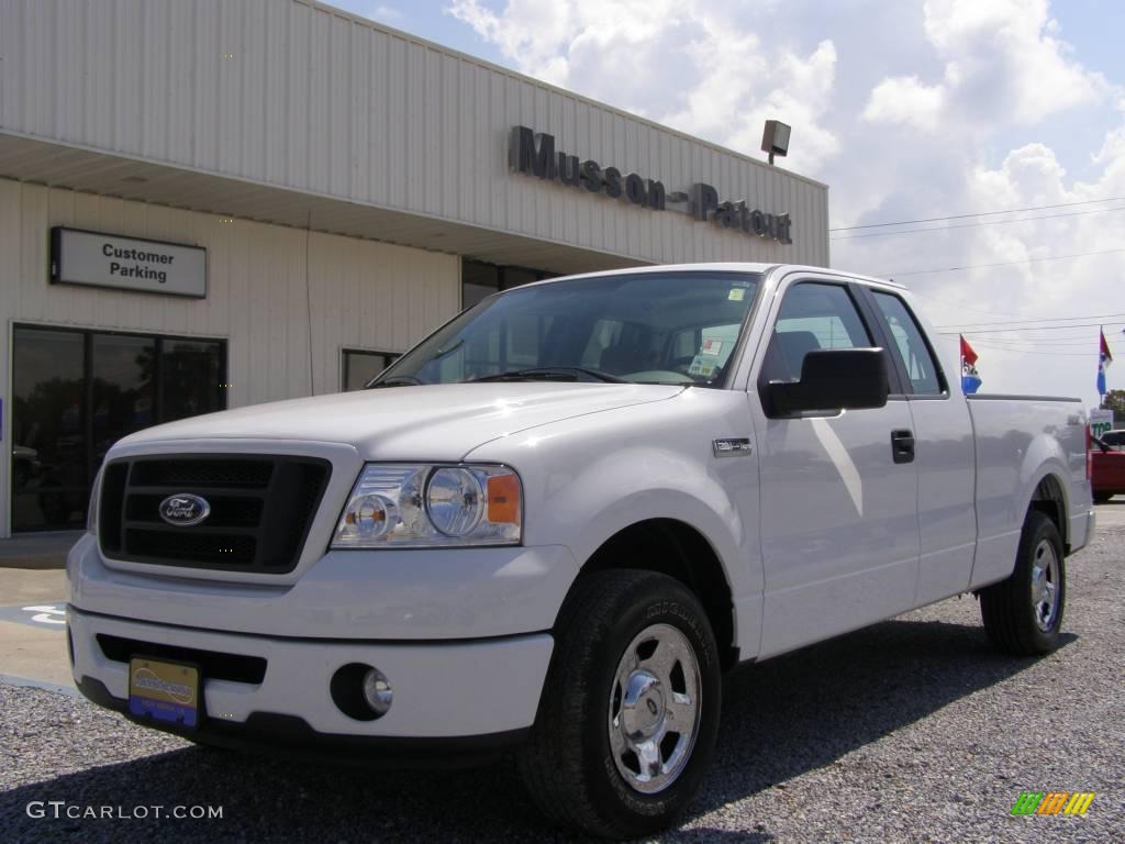 Oxford White Ford F150