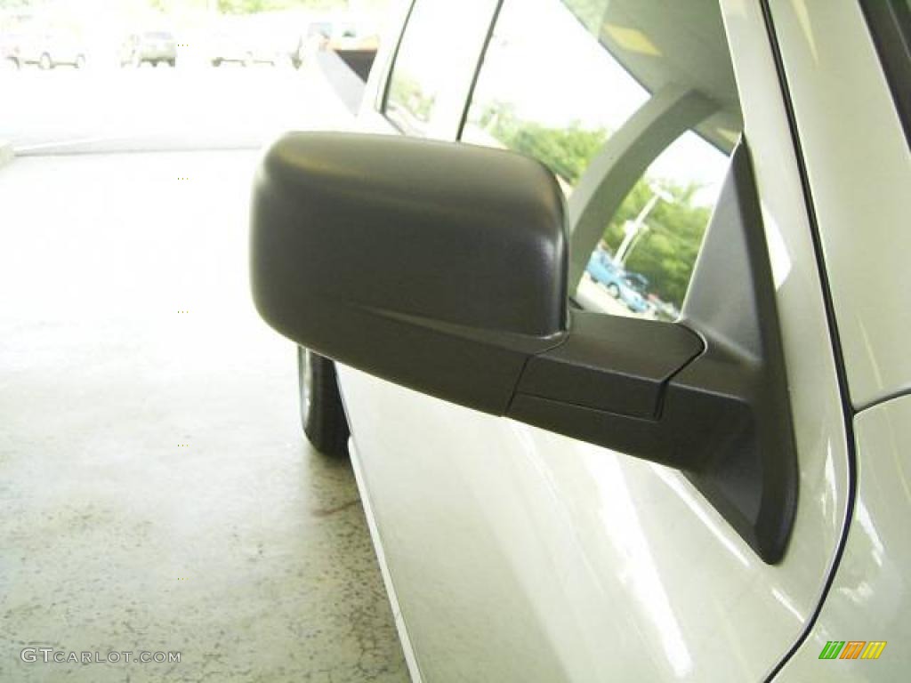 2009 Ram 1500 ST Quad Cab - Bright Silver Metallic / Dark Slate/Medium Graystone photo #16