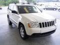 Stone White - Grand Cherokee Laredo Photo No. 5