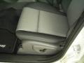 Stone White - Grand Cherokee Laredo Photo No. 8