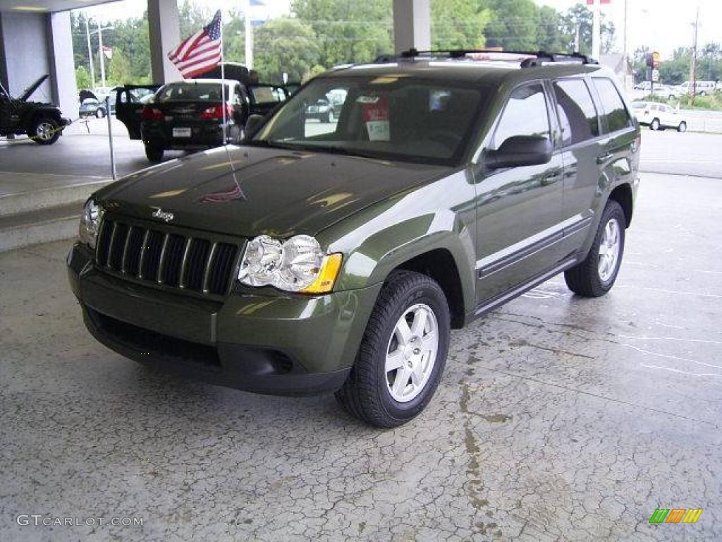2009 Grand Cherokee Laredo - Jeep Green Metallic / Medium Slate Gray/Dark Slate Gray photo #1