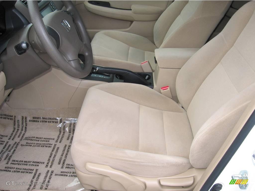 2007 Accord LX Sedan - Taffeta White / Ivory photo #9