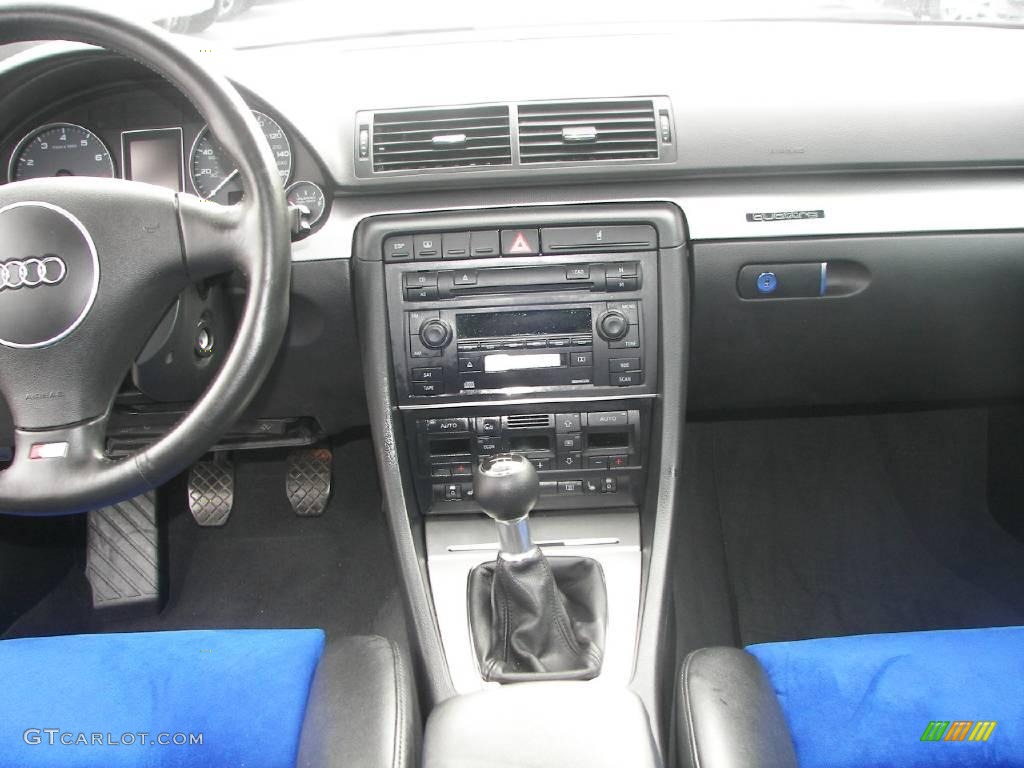 2005 S4 4.2 quattro Sedan - Nogaro Blue Pearl Effect / Black/Blue photo #16