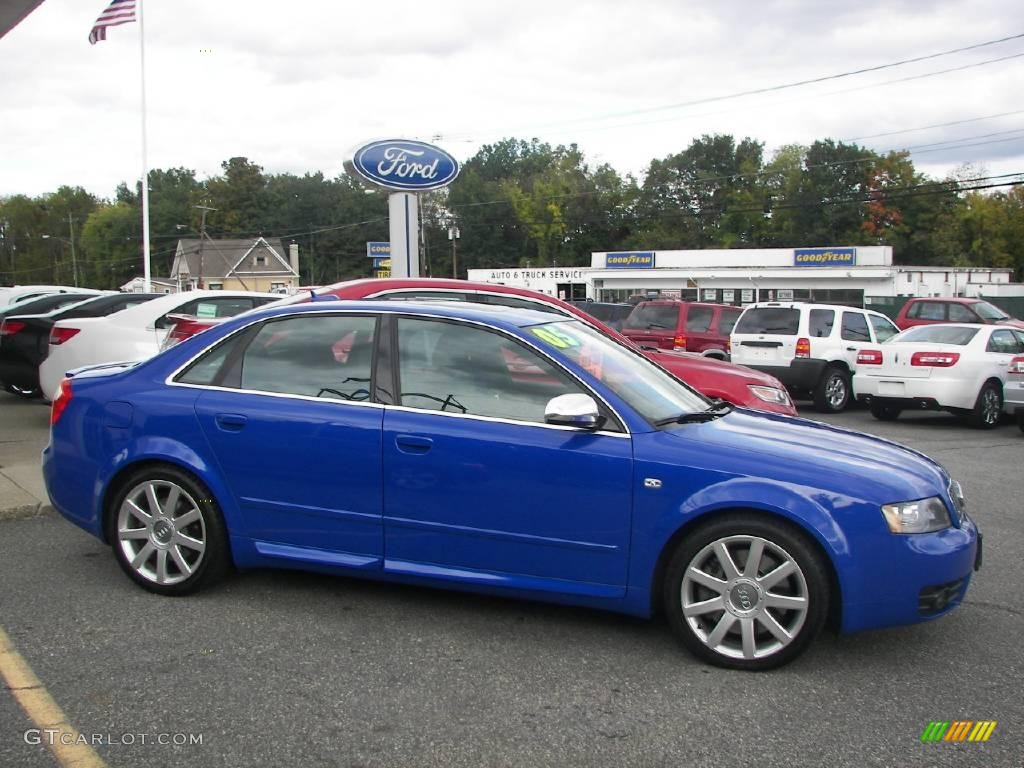 2005 S4 4.2 quattro Sedan - Nogaro Blue Pearl Effect / Black/Blue photo #30