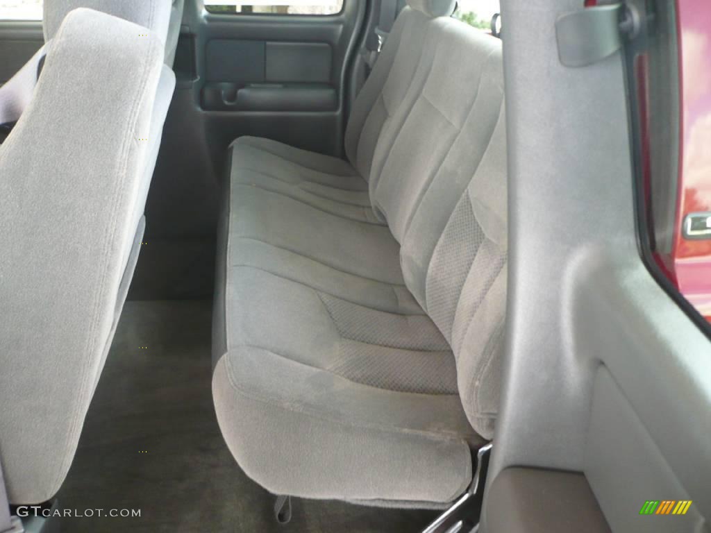 2003 Silverado 1500 LS Extended Cab - Victory Red / Dark Charcoal photo #11