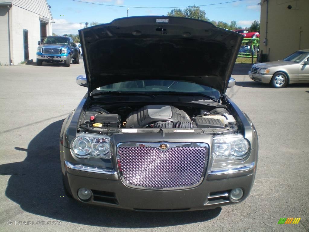 2008 300 C HEMI - Dark Titanium Metallic / Dark Slate Gray photo #15